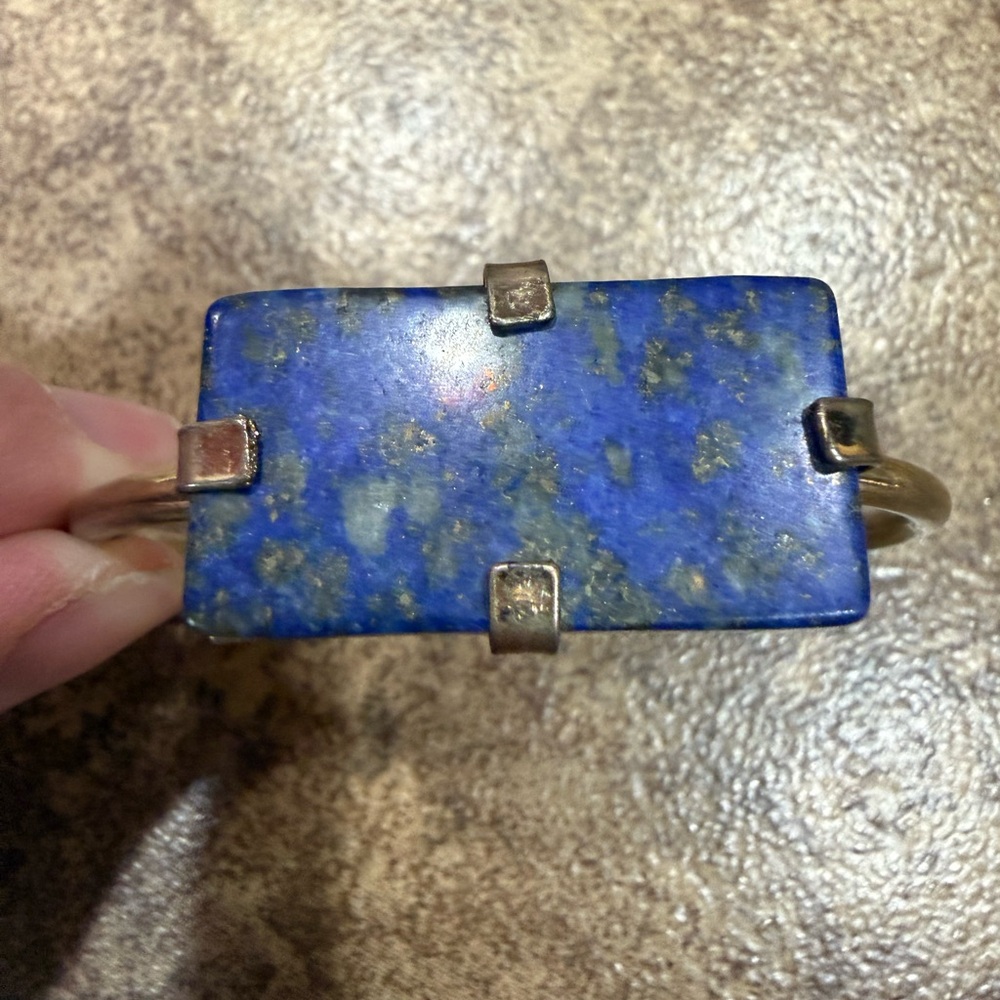 Vintage Lapis Lazuli Brass Cuff Bracelet Modernist Rectangular Stone - Picture 4 of 5